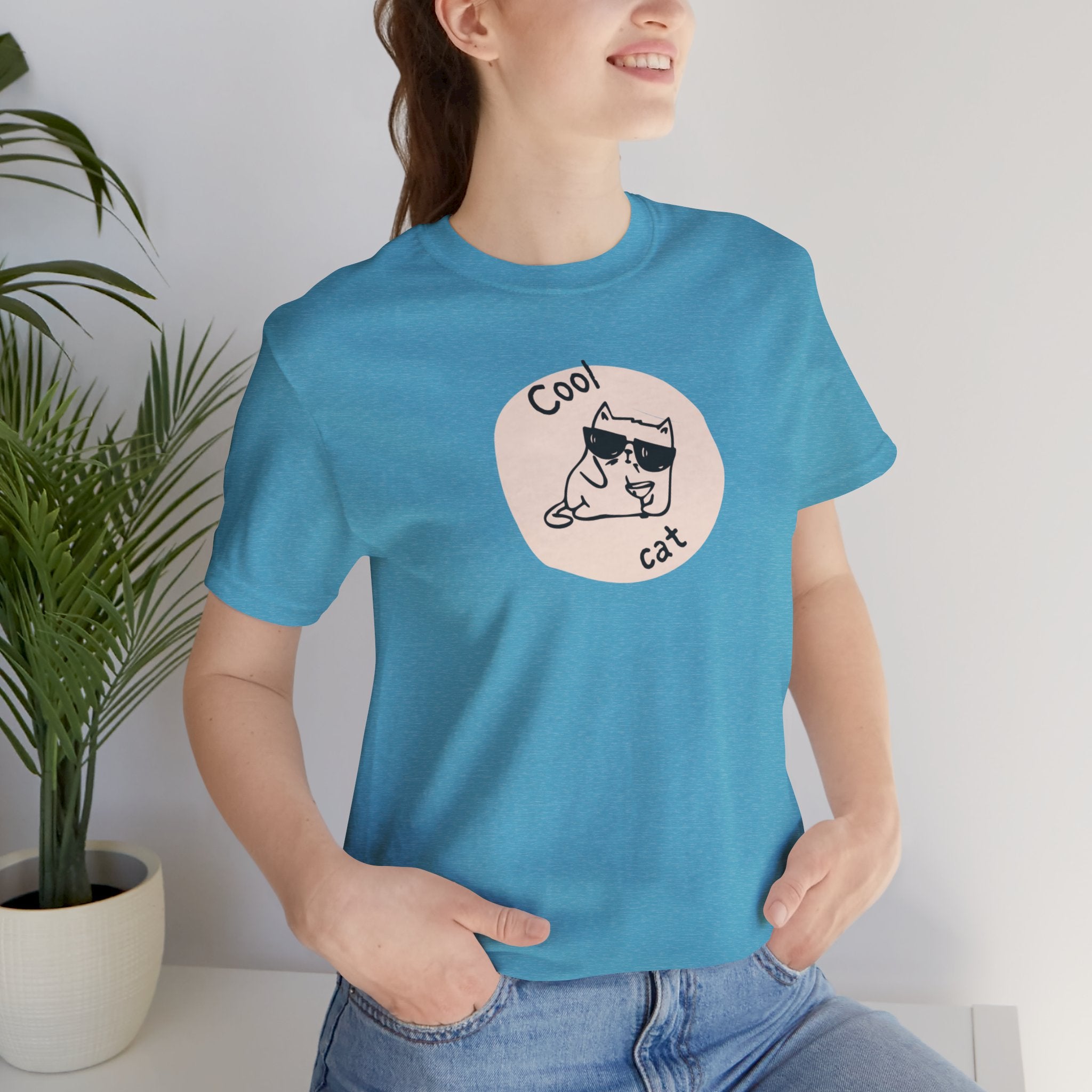 Cool Cat Tee – Retro Minimal Cat Graphic T-Shirt